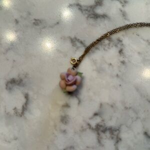 Necklace bisque pink rose